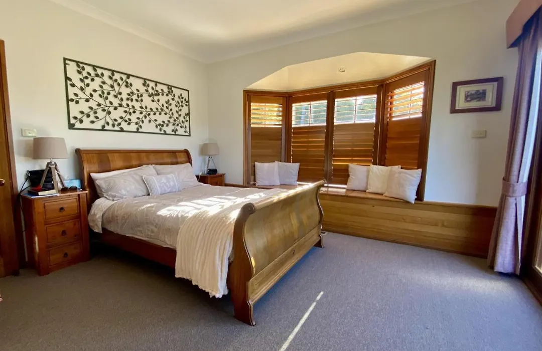 Harrys Lookout Family And Pet Friendly Home Between Leura And Katoomba-1